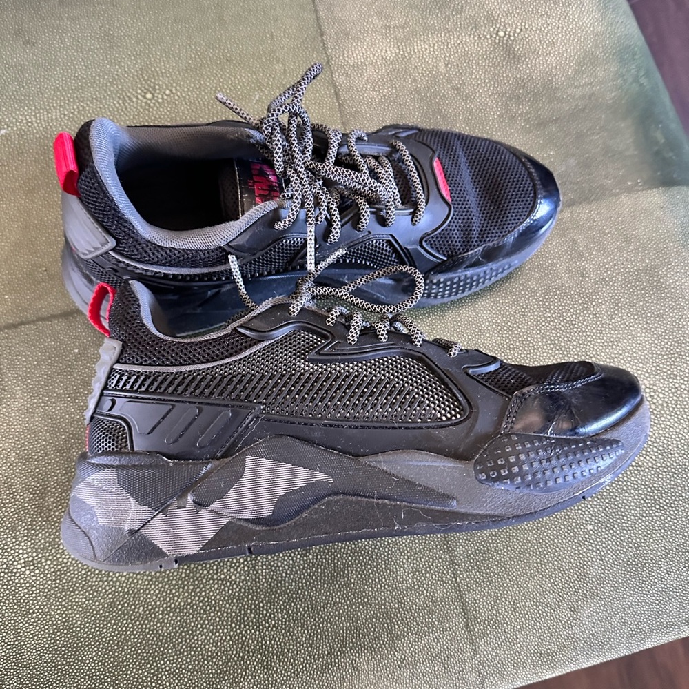PUMA x THE BATMAN x DC COMICS RS-X men’s sneakers 9.5